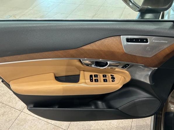 Volvo XC90 II с пробегом 2016 года, цена 2 299 000 рублей, 296445 км, внедорожник, Автокод Объявления