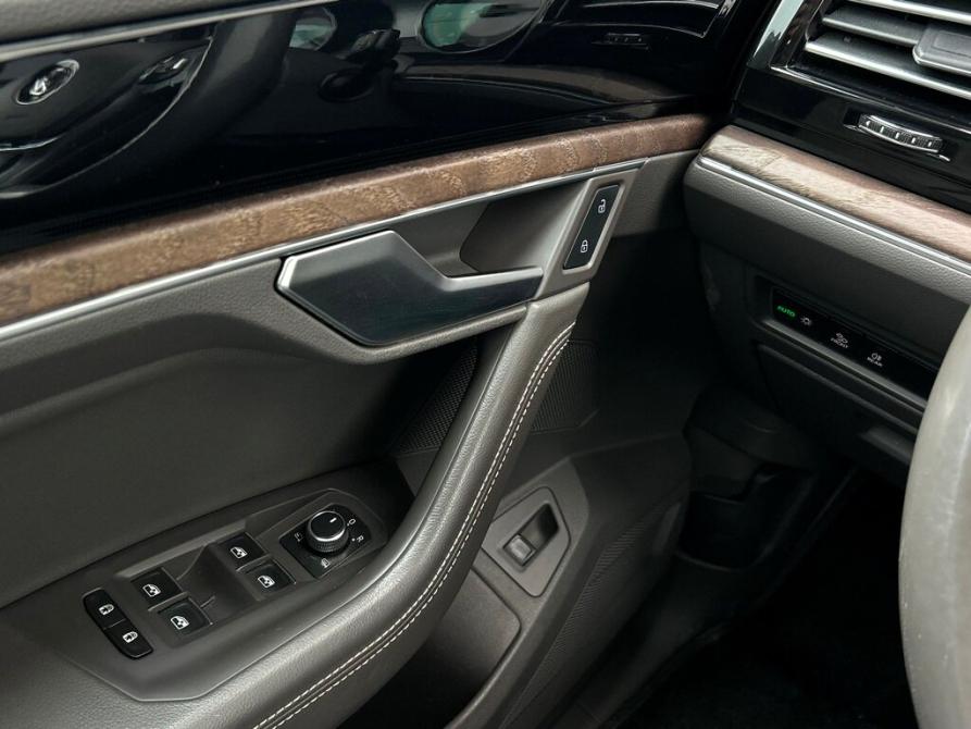 Volkswagen Touareg III Санкт-Петербург  - изображение 23