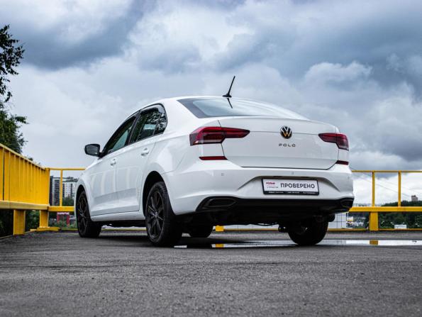 Volkswagen Polo VI с пробегом 2021 года, цена 1 715 000 рублей, 89156 км, лифтбек, Автокод Объявления