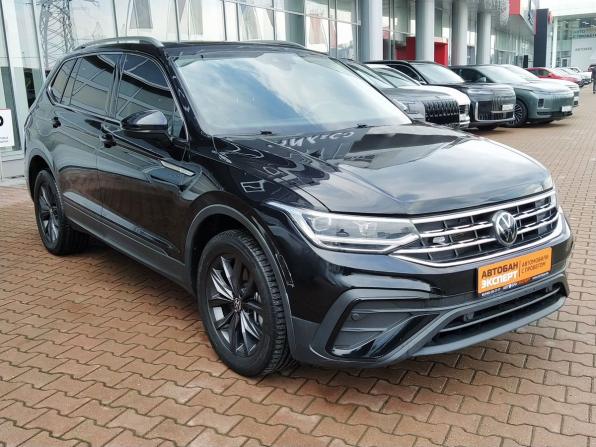 Volkswagen Tiguan II Рестайлинг с пробегом 2021 года, цена 3 600 000 рублей, 92434 км, внедорожник, Автокод Объявления
