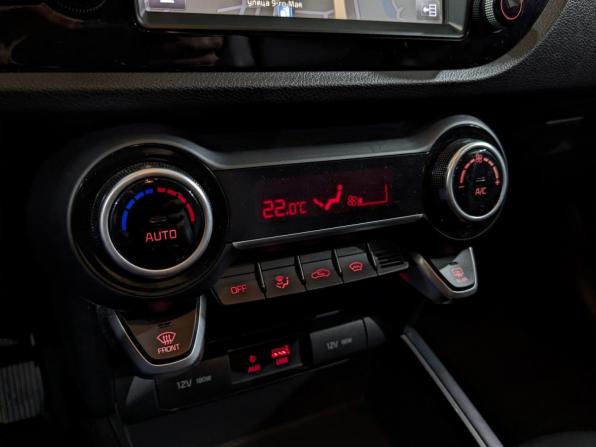Kia Rio IV с пробегом 2017 года, цена 1 490 000 рублей, 57110 км, седан, Автокод Объявления