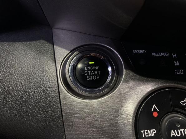 Toyota RAV4 III (XA30) Рестайлинг с пробегом 2010 года, цена 1 249 900 рублей, 244000 км, внедорожник, Автокод Объявления