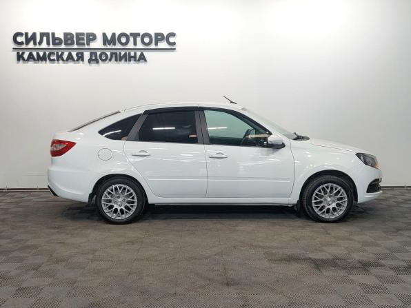 Lada (ВАЗ) Granta I Рестайлинг с пробегом 2022 года, цена 710 000 рублей, 64000 км, хэтчбек, Автокод Объявления
