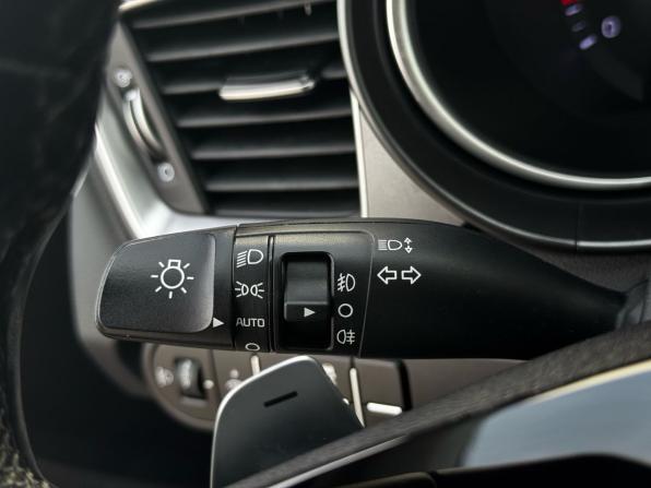 Kia Ceed III Рестайлинг с пробегом 2022 года, цена 1 970 000 рублей, 62000 км, хэтчбек, Автокод Объявления