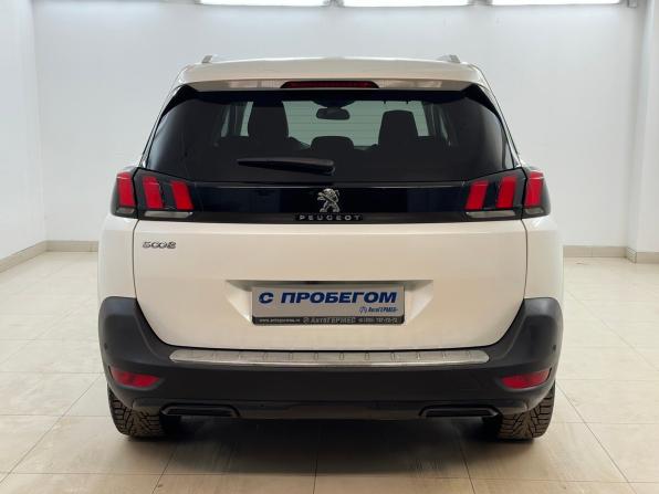 Peugeot 5008 II с пробегом 2018 года, цена 2 000 000 рублей, 79609 км, внедорожник, Автокод Объявления