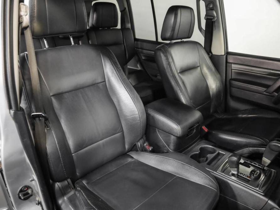Mitsubishi Pajero IV Рестайлинг 1 Санкт-Петербург  - изображение 21