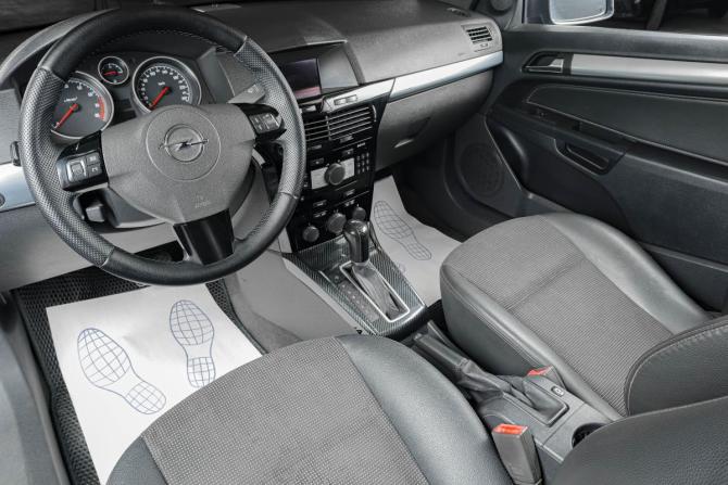 Opel Astra H Рестайлинг с пробегом 2010 года, цена 599 000 рублей, 234000 км, хэтчбек, Автокод Объявления