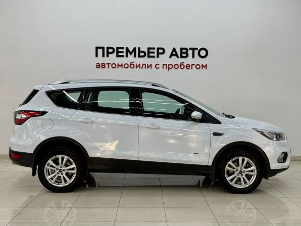 Ford Kuga II Рестайлинг с пробегом 2018 года, цена 1 635 000 рублей, 125898 км, внедорожник, Автокод Объявления