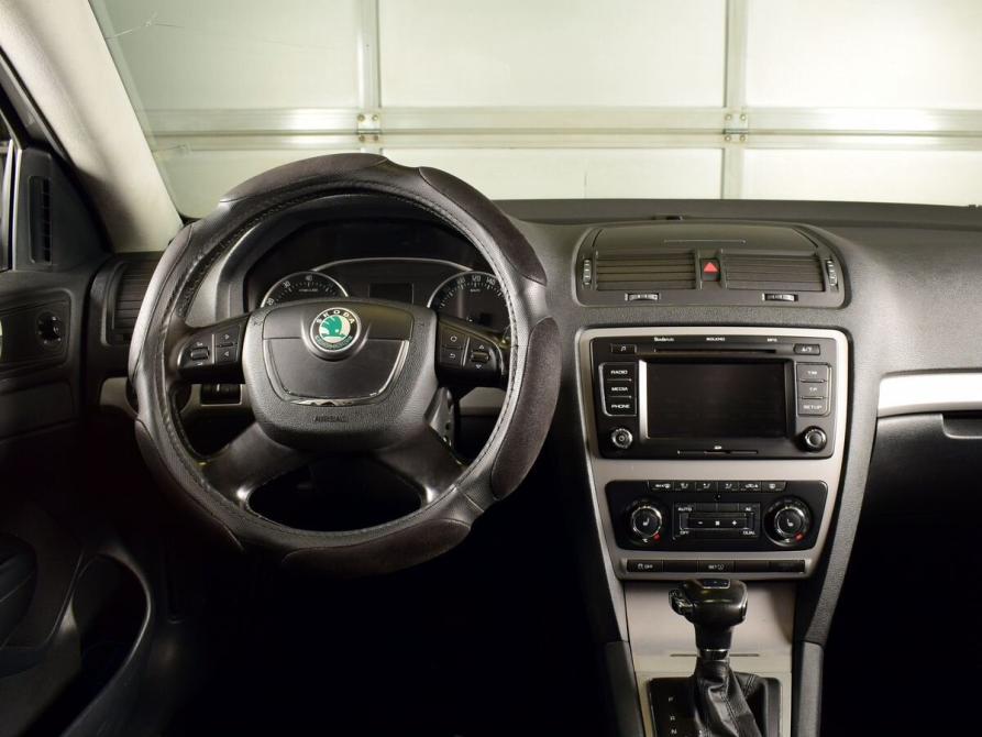 Skoda Octavia II (A5) Рестайлинг Кемерово  - изображение 8
