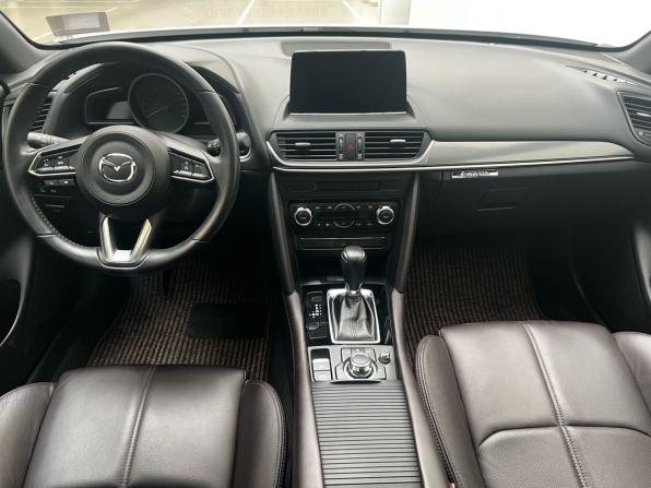 Mazda CX-4 I Рестайлинг с пробегом 2023 года, цена 2 884 000 рублей, 32151 км, внедорожник, Автокод Объявления
