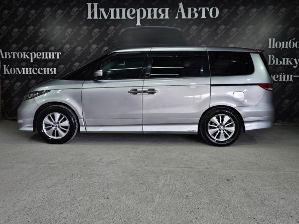 Honda Elysion I Рестайлинг с пробегом 2009 года, цена 1 280 000 рублей, 299500 км, минивэн, Автокод Объявления