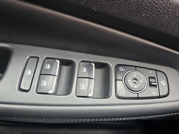 Hyundai Santa Fe IV Рестайлинг с пробегом 2021 года, цена 3 150 000 рублей, 133459 км, внедорожник, Автокод Объявления