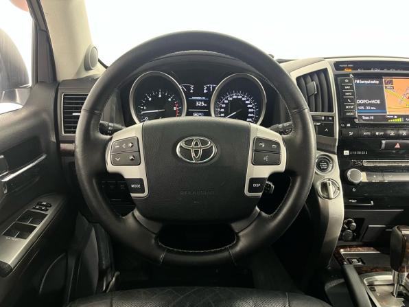 Toyota Land Cruiser 200 Series Рестайлинг 1 с пробегом 2014 года, цена 3 600 000 рублей, 292000 км, внедорожник, Автокод Объявления