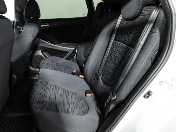 Hyundai Solaris I Рестайлинг с пробегом 2015 года, цена 999 777 рублей, 98403 км, седан, Автокод Объявления
