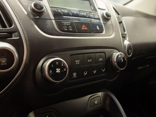 Hyundai ix35 I с пробегом 2012 года, цена 1 140 000 рублей, 209748 км, внедорожник, Автокод Объявления