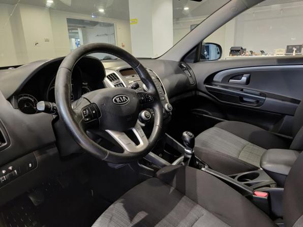 Kia Ceed I Рестайлинг с пробегом 2012 года, цена 734 000 рублей, 194400 км, хэтчбек, Автокод Объявления