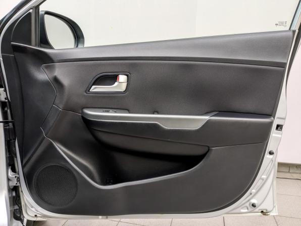 Kia Rio III Рестайлинг с пробегом 2017 года, цена 1 200 000 рублей, 86668 км, седан, Автокод Объявления