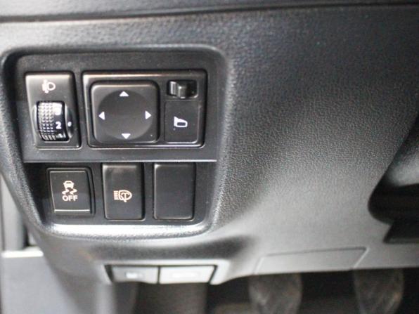 Nissan Juke I с пробегом 2013 года, цена 1 040 000 рублей, 136737 км, внедорожник, Автокод Объявления