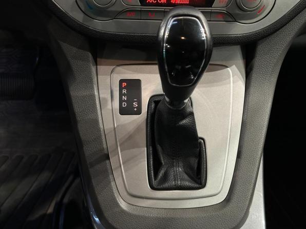 Ford Kuga I с пробегом 2011 года, цена 1 050 000 рублей, 211263 км, внедорожник, Автокод Объявления