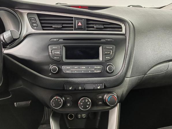 Kia Ceed II Рестайлинг с пробегом 2017 года, цена 1 199 000 рублей, 140434 км, универсал, Автокод Объявления
