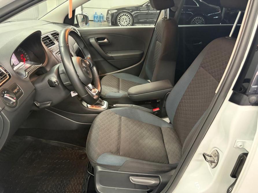 Volkswagen Polo V Рестайлинг Краснодар  - изображение 12