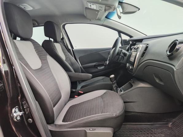 Renault Kaptur I с пробегом 2018 года, цена 1 395 000 рублей, 134498 км, внедорожник, Автокод Объявления