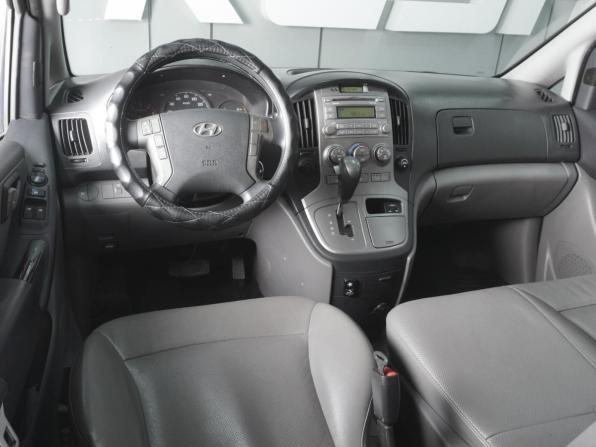 Hyundai Grand Starex I с пробегом 2015 года, цена 2 099 000 рублей, 202074 км, минивэн, Автокод Объявления