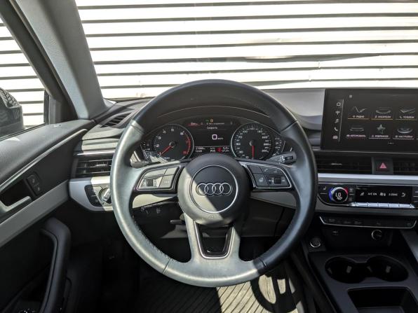 Audi A4 V (B9) Рестайлинг с пробегом 2022 года, цена 3 650 000 рублей, 21987 км, седан, Автокод Объявления