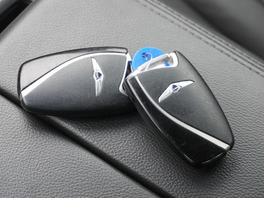 Hyundai Genesis II Москва  - изображение 17