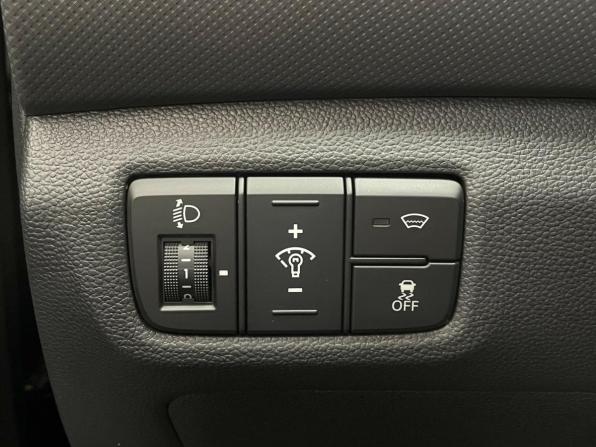 Hyundai Creta I с пробегом 2017 года, цена 1 955 000 рублей, 83388 км, внедорожник, Автокод Объявления