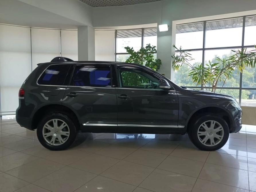 Volkswagen Touareg I Рестайлинг Москва  - изображение 4
