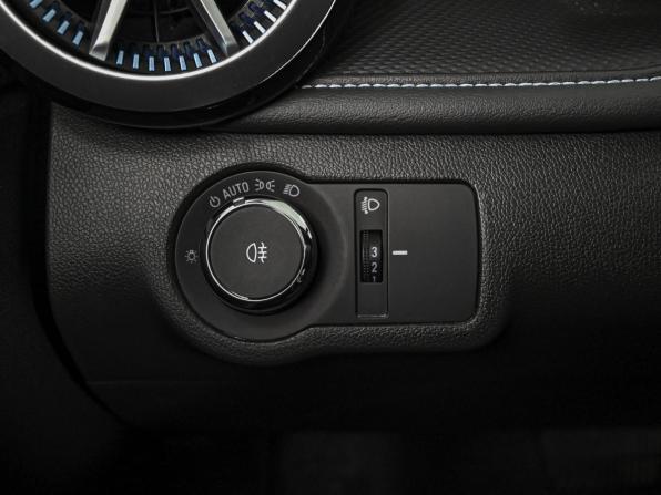 Chevrolet Monza II Рестайлинг с пробегом 2023 года, цена 1 675 000 рублей, 43692 км, седан, Автокод Объявления