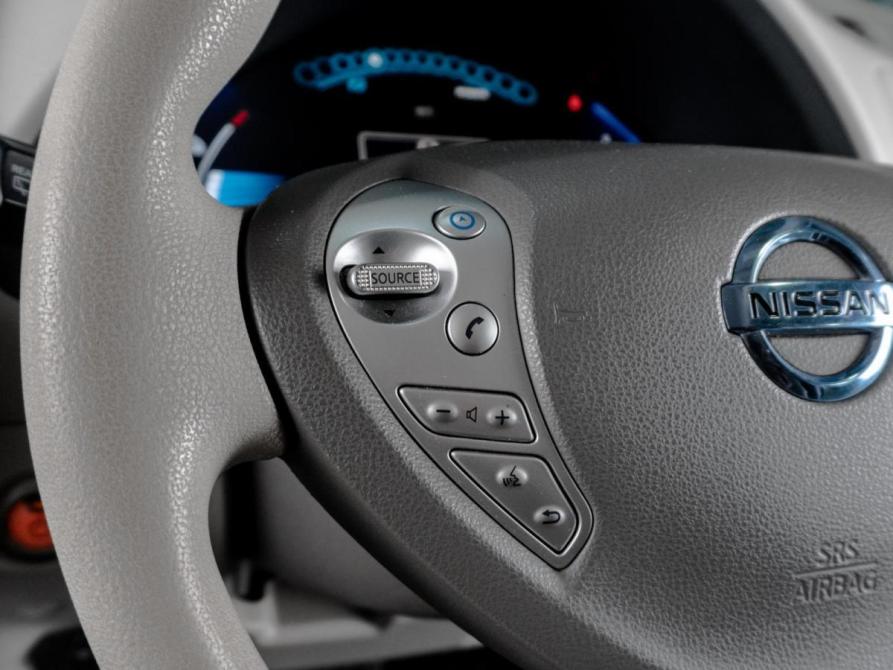 Nissan Leaf I (ZE0/AZE0) Тюмень  - изображение 13