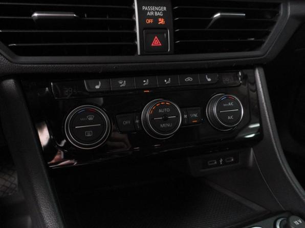 Volkswagen Jetta VII с пробегом 2020 года, цена 2 149 000 рублей, 48018 км, седан, Автокод Объявления