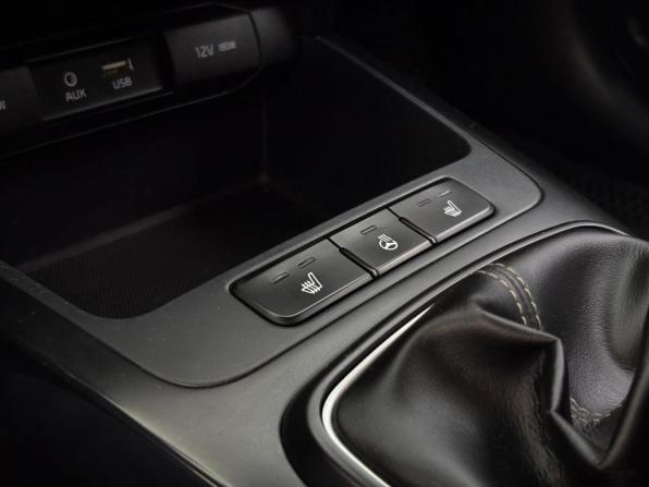 Kia Rio IV с пробегом 2020 года, цена 1 430 000 рублей, 90047 км, седан, Автокод Объявления