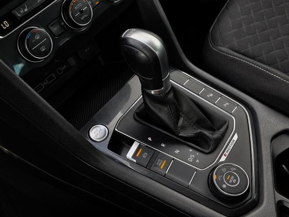 Volkswagen Tiguan II с пробегом 2018 года, цена 2 899 000 рублей, 91947 км, внедорожник, Автокод Объявления