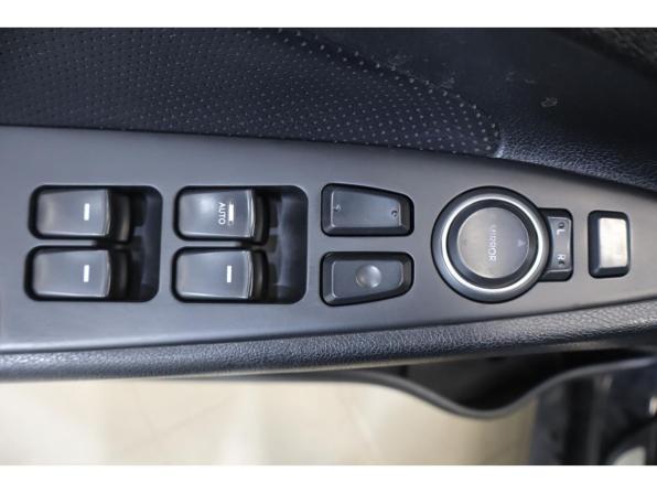 Hyundai Sonata VI (YF) с пробегом 2011 года, цена 946 400 рублей, 251716 км, седан, Автокод Объявления