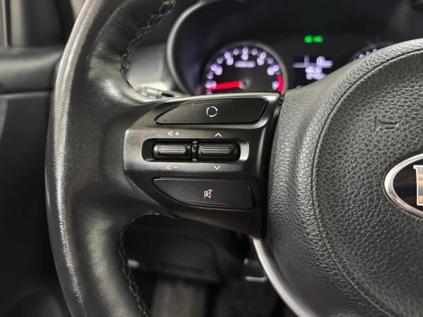 Kia Rio IV с пробегом 2019 года, цена 1 700 000 рублей, 55411 км, хэтчбек, Автокод Объявления