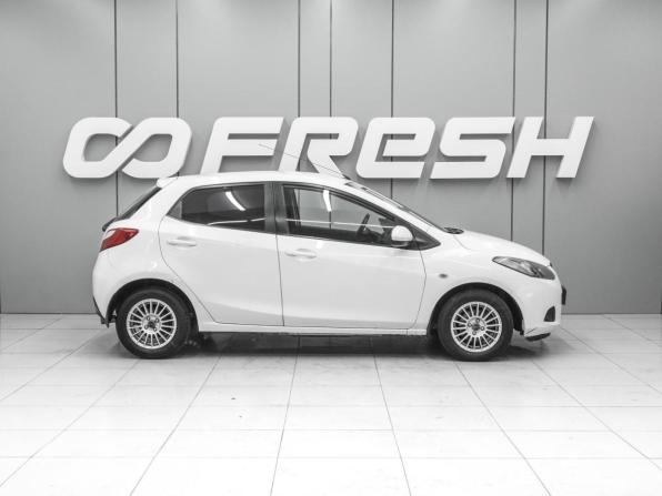 Mazda 2 II (DE) с пробегом 2008 года, цена 599 000 рублей, 200353 км, хэтчбек, Автокод Объявления