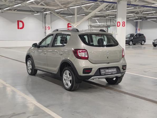 Renault Sandero II с пробегом 2016 года, цена 910 000 рублей, 96401 км, хэтчбек, Автокод Объявления