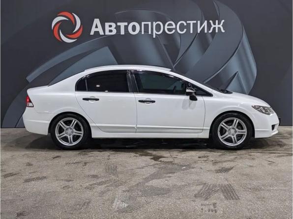 Honda Civic VIII Рестайлинг с пробегом 2009 года, цена 580 000 рублей, 261000 км, седан, Автокод Объявления