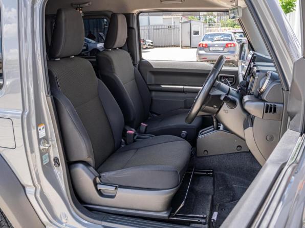 Suzuki Jimny IV с пробегом 2020 года, цена 2 250 000 рублей, 111320 км, внедорожник, Автокод Объявления