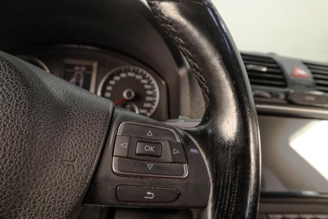 Volkswagen Jetta V с пробегом 2010 года, цена 809 000 рублей, 216000 км, седан, Автокод Объявления