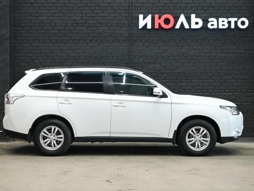 Mitsubishi Outlander III Екатеринбург  - изображение 8