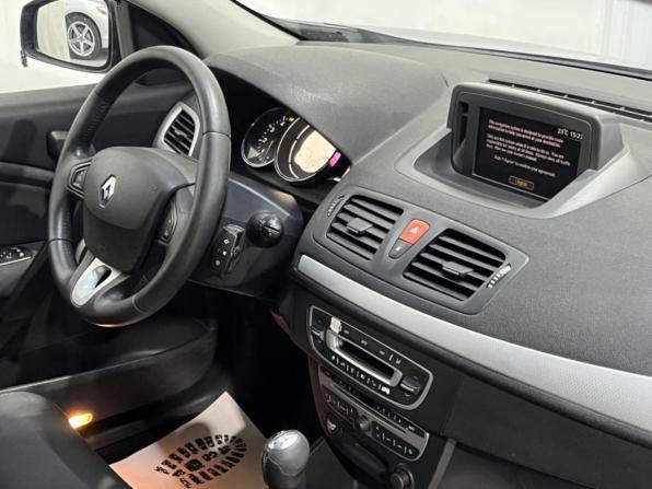 Renault Megane III с пробегом 2009 года, цена 532 000 рублей, 222415 км, хэтчбек, Автокод Объявления
