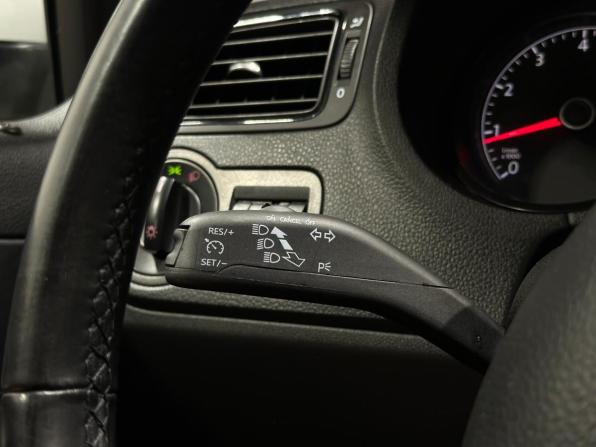Volkswagen Polo V Рестайлинг с пробегом 2018 года, цена 1 200 000 рублей, 105431 км, седан, Автокод Объявления