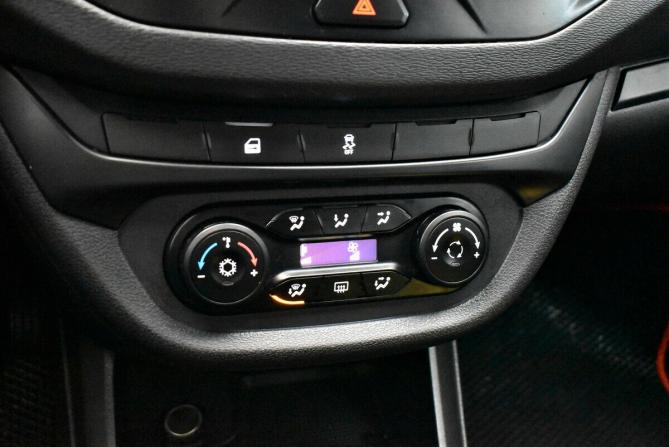 Lada (ВАЗ) Vesta I с пробегом 2022 года, цена 930 000 рублей, 103579 км, седан, Автокод Объявления