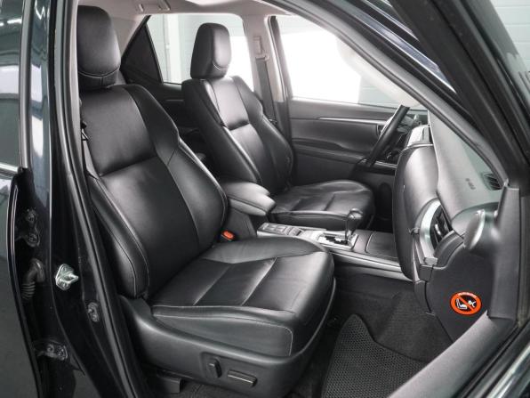 Toyota Fortuner II Рестайлинг с пробегом 2021 года, цена 3 819 000 рублей, 275960 км, внедорожник, Автокод Объявления