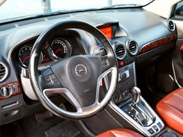 Opel Antara I Рестайлинг с пробегом 2013 года, цена 1 269 000 рублей, 191000 км, внедорожник, Автокод Объявления