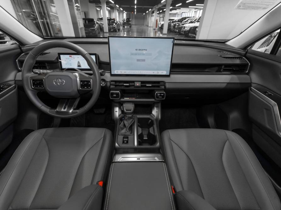 Toyota RAV4 VI (XA60) Москва  - изображение 8